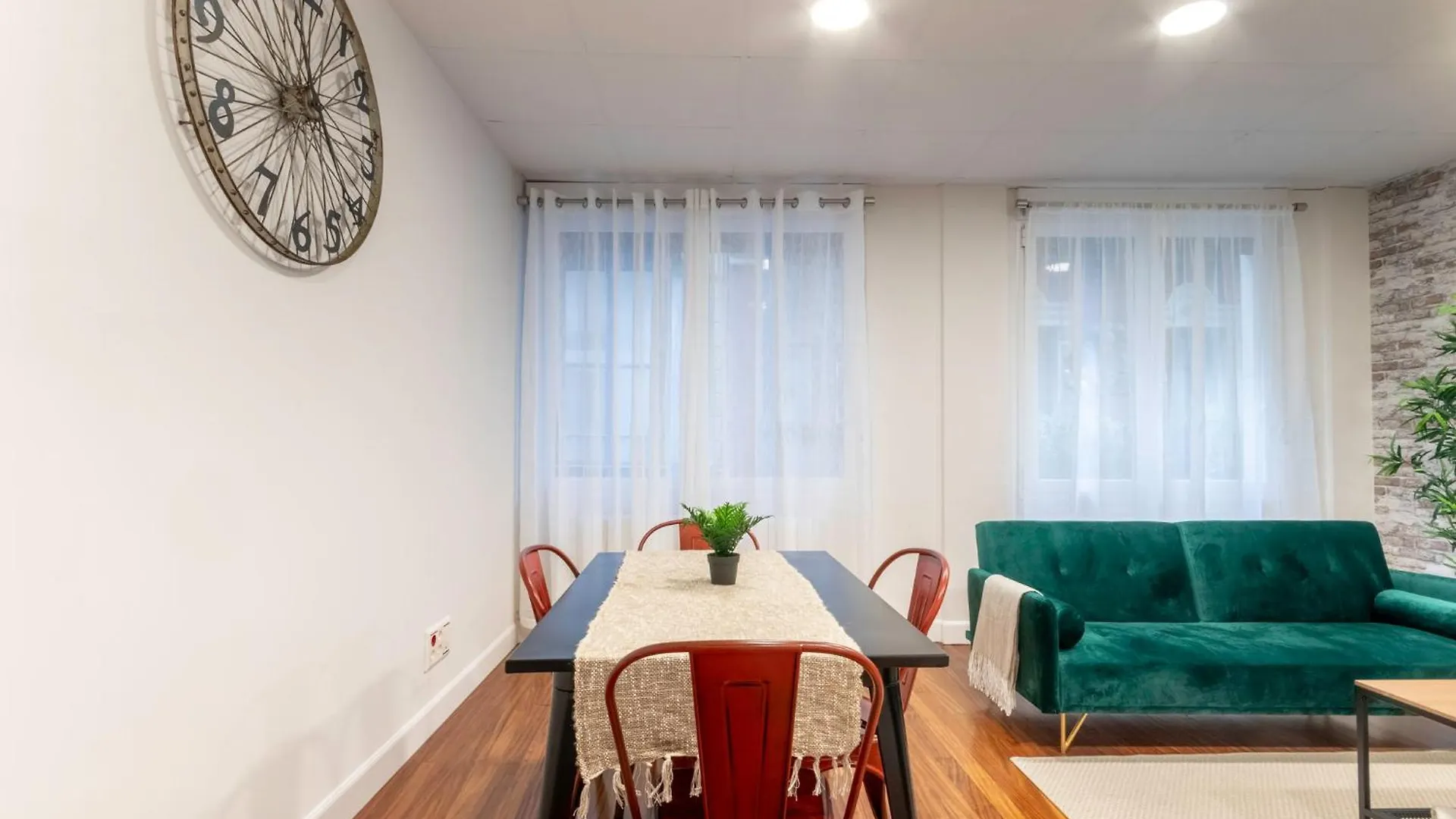Casco Viejo Junto A La Catedral Y Parking Opcional Apartment Bilbao 0*,  Spain