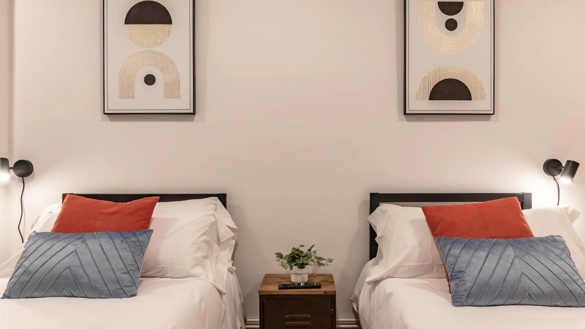 Casco Viejo Junto A La Catedral Y Parking Opcional Apartment Bilbao Spain