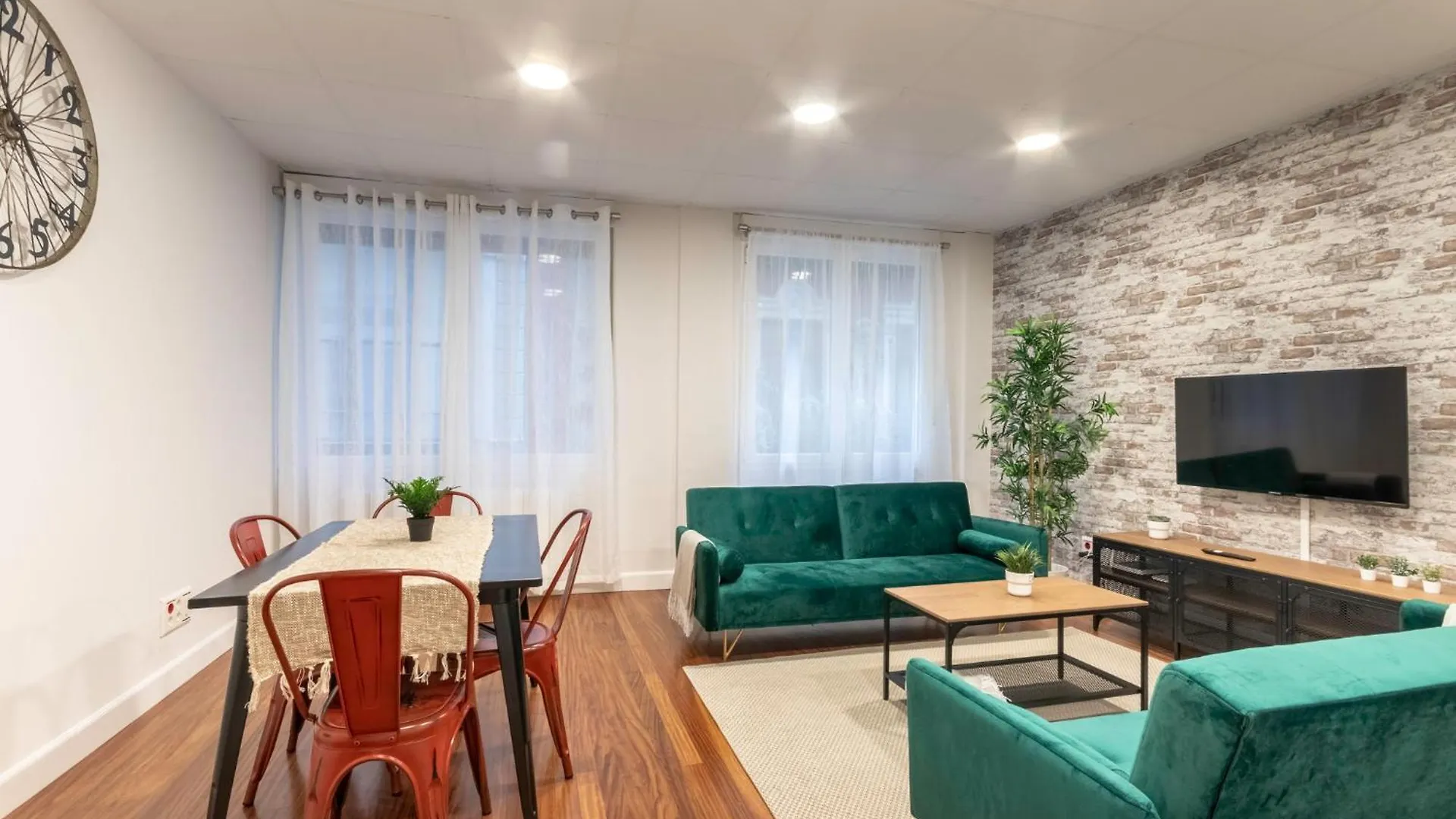 Casco Viejo Junto A La Catedral Y Parking Opcional Apartment Bilbao Spain